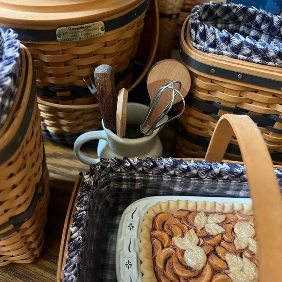 J.W. Longaberger Miniature Woven Basket Collection with Plaid Lining. - Picture 3 of 8